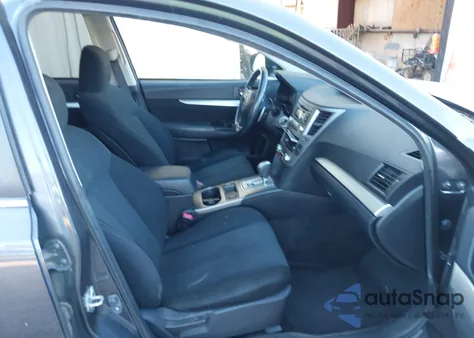 2013 Subaru Outback 2.5I Premium from USA, damaged, VIN 4S4BRCGC3D3298009